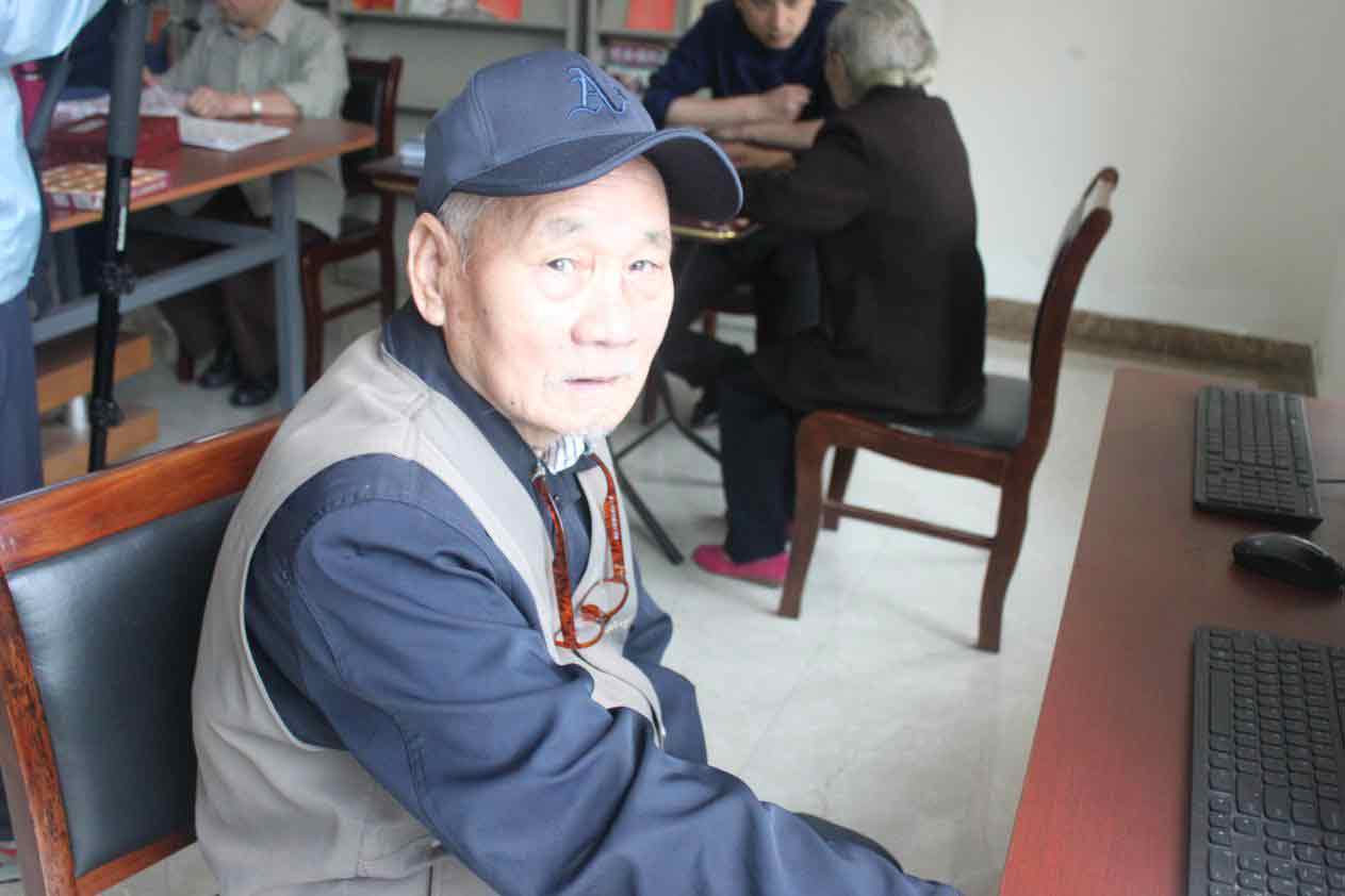 高境镇养老院示范开展文艺兴趣小组